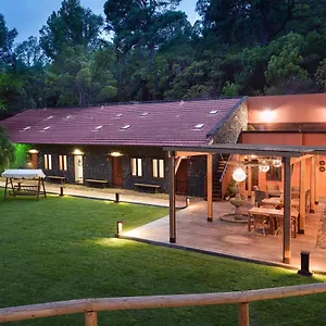 https://hotel-rural-ohana.adeje-hotels.com